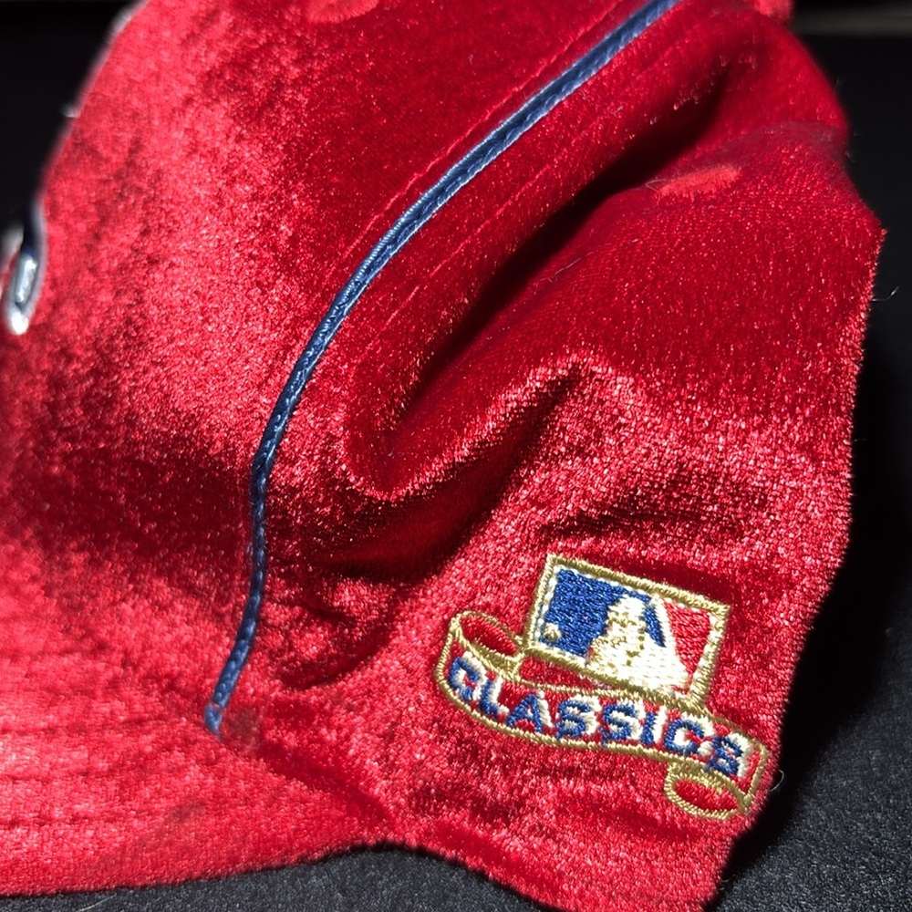 Vintage Boston Red Sox MLB red velvet American Needle Red fitted ball-cap size 7 - Picture 4 of 15